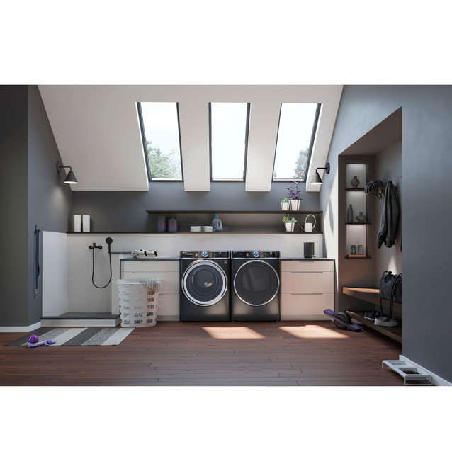 5.3 Cu. Ft. High Efficiency Smart Front Load Washer in Silver/Black