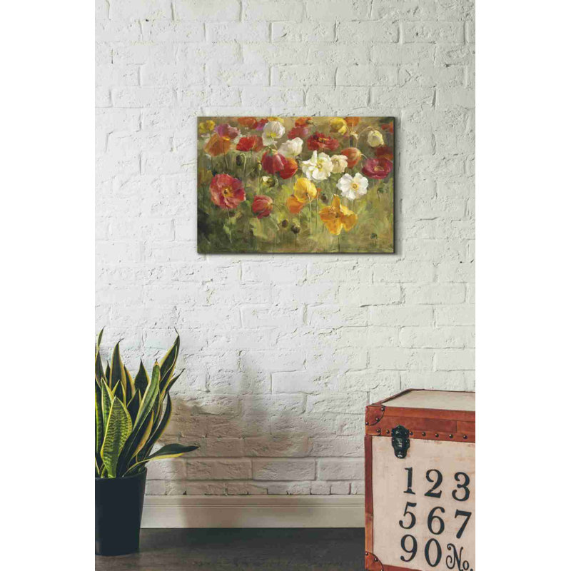 «Poppy Field» par Danhui Nai, art mural sur toile, H 18 po x l 26 po x P 0,75 po