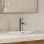 Robinet de salle de bain à un trou, robinet de salle de bain à poignée simple avec drain-113300764