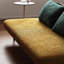 Chaise longue douce et confortable-103558479-103558476