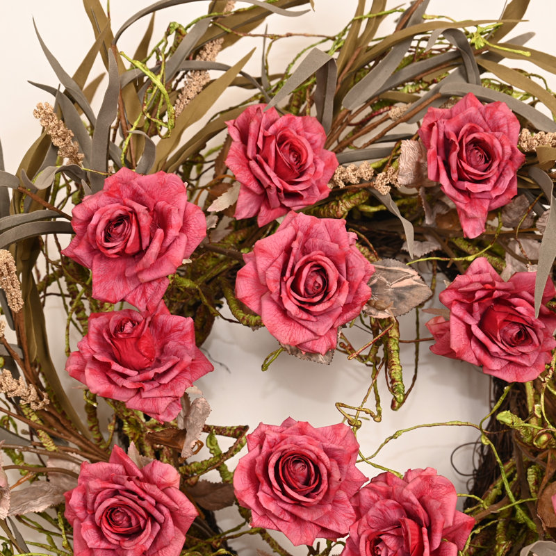 Couronne florale artificielle 26 po avec baies roses, Red