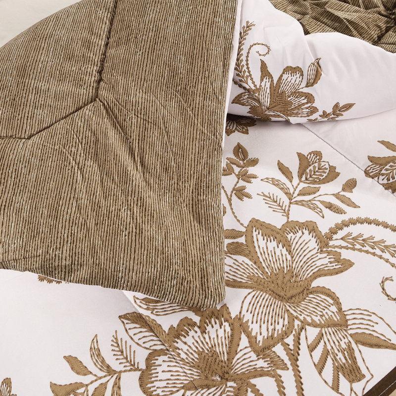 Aradia Microfiber Floral Bedspread with Pillow Shams Included, Single Bedspread - 2 Pillowcases