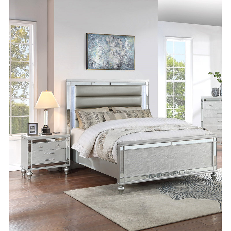 Classic Luxury Look Silver 1Pc Table de chevet en bois avec tiroirs et miroir