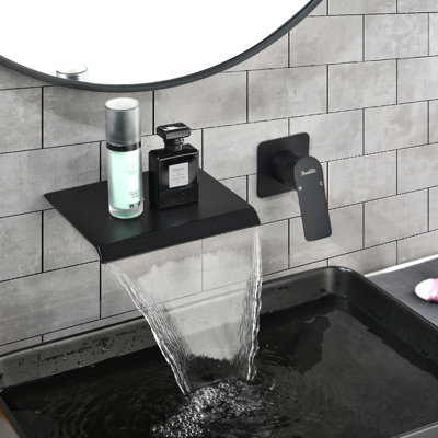 Robinet de salle de bain mural Waterfall