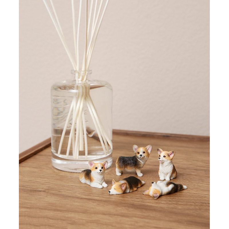 Ensemble de 5 figurines de 5 petits chiots Corgi