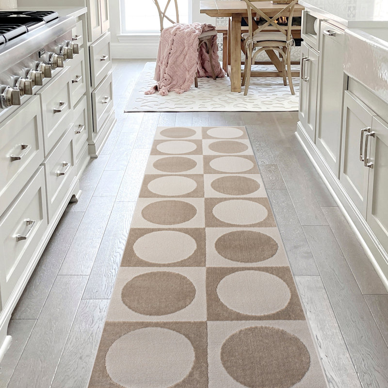 Tapis beige / crème Makhia, Tapis de couloir 2 pi x 8 pi