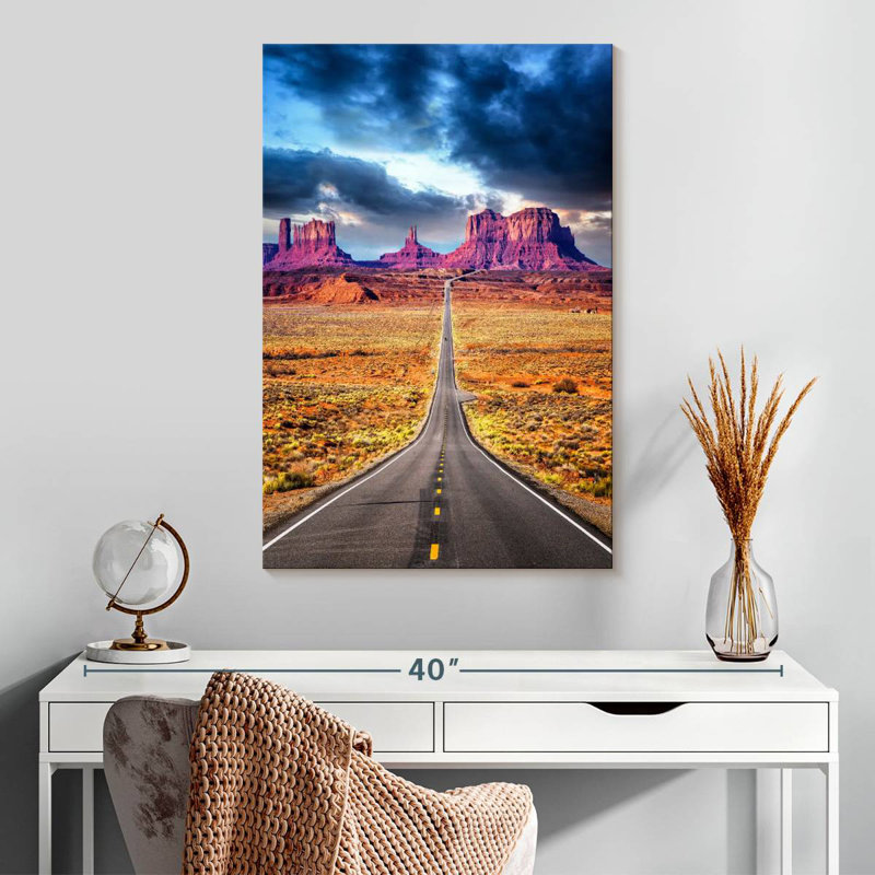 Mehar Road Trip I Monument Valley Arizona, H 30 po x l 20 po