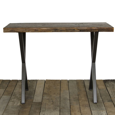 Hringur Dining Table