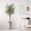 Arbre artificiel dans un pot de fleurs moderne, décoration d'arbre en soie d'olivier artificiel (pot et arbre)-407143822-424482374