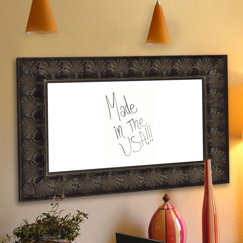 Tableau blanc décoratif à fixation murale à plumes, H 55 po x l 49 po