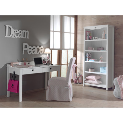 Amori Piece Bedroom Set