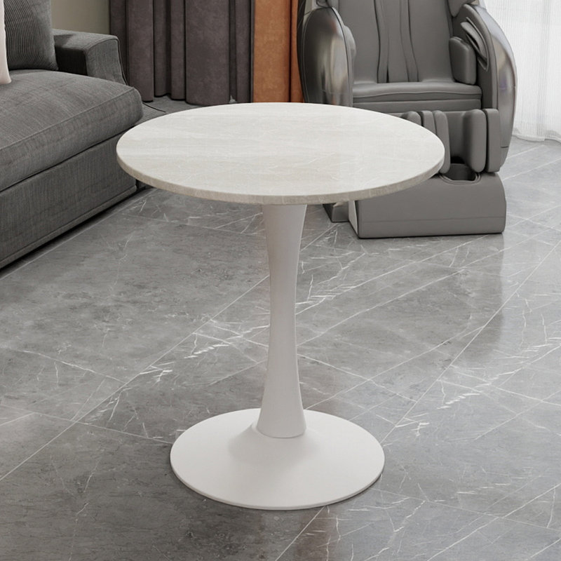Table basse de 27,6 pouces de style Mid-Century moderne, pouvant accueillir de 2 à 4 personnes, dotée d'un plateau rond en marbre veiné de blanc, parfaite pour divers espaces.