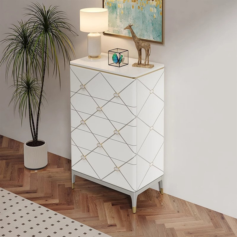 Light Luxury Style Shell Accent Chest