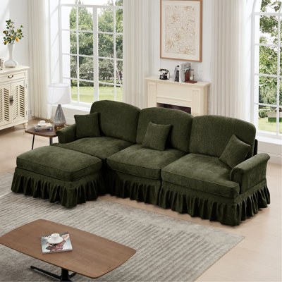 Canapé modulaire en forme de L à trois places Mid-Century avec accoudoirs évasés et volants amovibles, avec jupes plissées et pieds fuselés, canapé à 3 places en chenille confortable avec repose-pieds mobile, vert