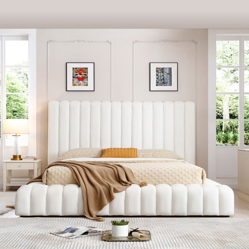 Lit plateforme en velours Kaydence, Crème, Très grand lit