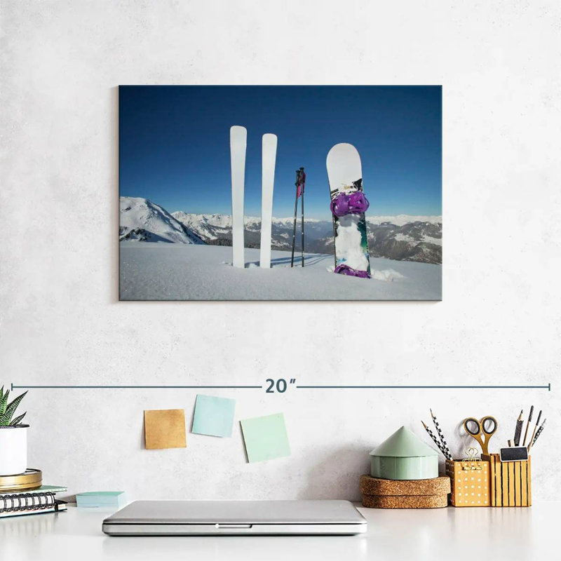 Skis et planche à neige, H 8 po x l 12 po