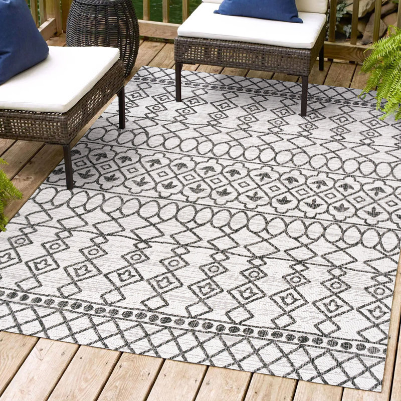 Wisser Tribal Bohemian Ivory/Black Indoor/Outdoor Rug, Rectangle 7'9" x 10'