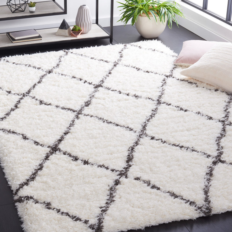 Tapis à motif géométrique Shanaya, Rectangle 5 pi 3 po x 7 pi 6 po