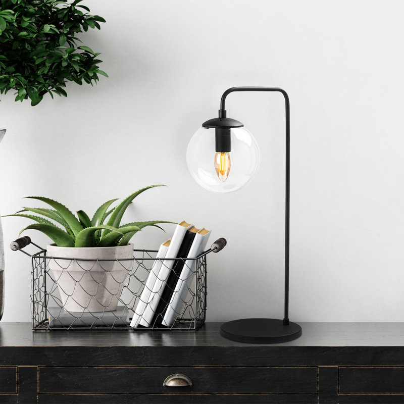 Lampe de table industrielle moderne, corps en métal noir, ampoule de 6,0 x 9,0 po | Couvercle en verre de 6,7 po de diamètre, base de 6,7 po | Bouton marche / arrêt sur le câble | Parfait pour les décors scandinaves et industriels | Ampoule non incluse