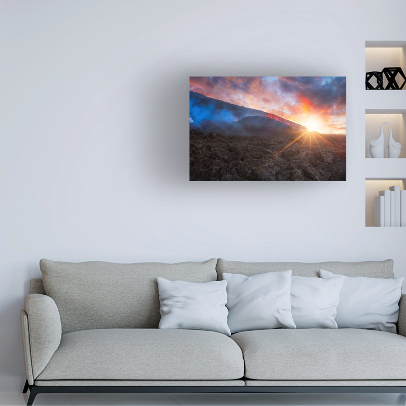 «Barathieu Gabriel Volcano Sunrise», art sur toile, H 22 po x l 32 po