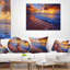 Coussin lombaire en mer sous le ciel ciel de belle vagues