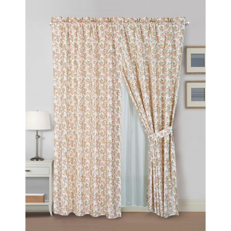 Winika Printed Floral Curtain Set