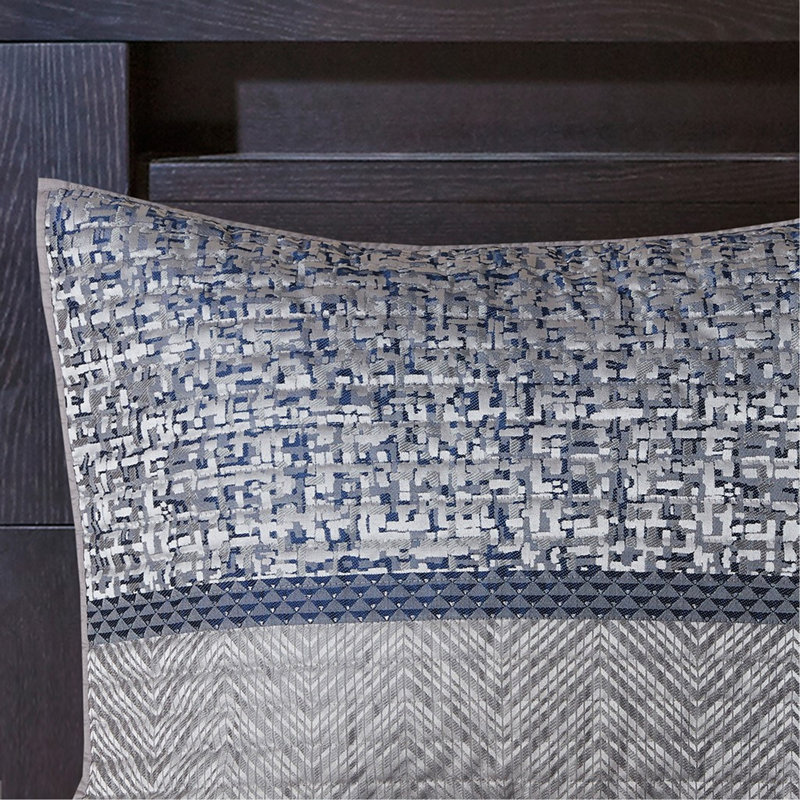 6-Piece Reversible Jacquard Quilt Set, Navy King/Cal King with Throw Pillows