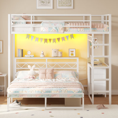 Lit superposé double au-dessus de double avec bureau et 4 tiroirs de rangement, cadre de lit superposé en métal en forme de L avec lumières à DEL, station de charge, tête de lit, lits superposés avec barrière de sécurité et échelle, blanc