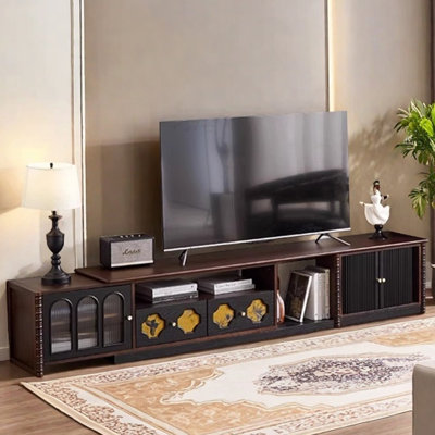 Un meuble télé au design rétro et rétractable