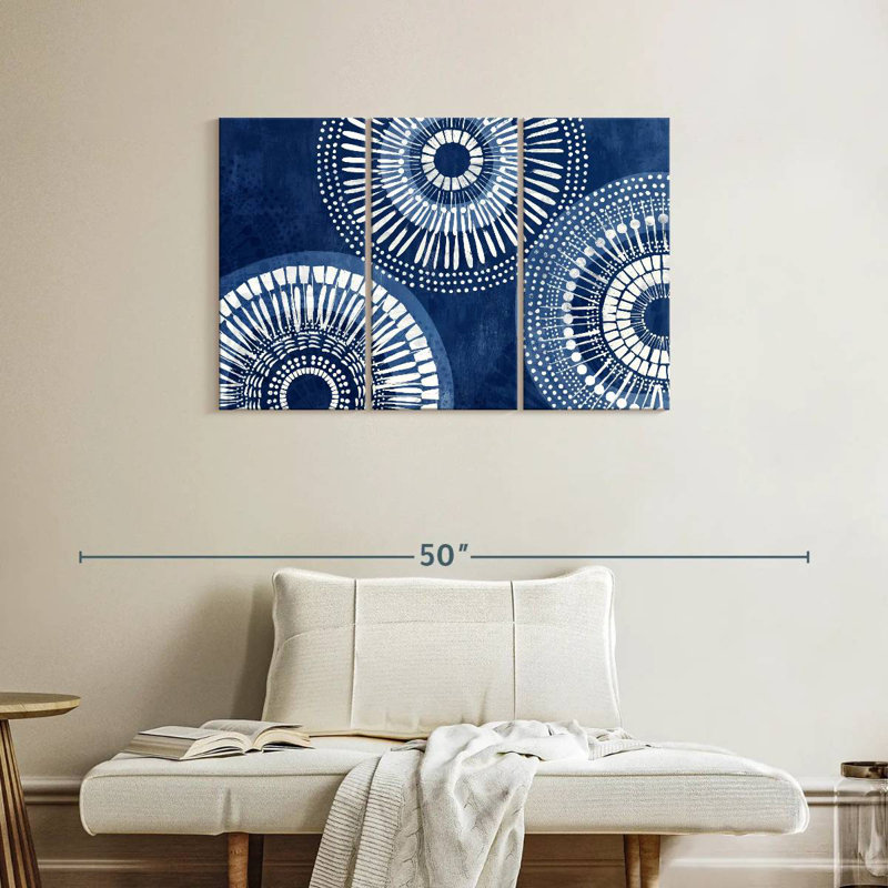 Avery Adelle II, 24" H x 38" W