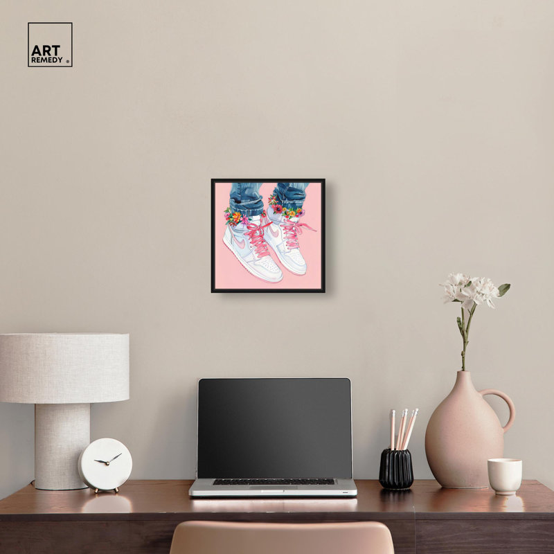 Art mural sur toile Blush, H 13 po x l 13 po, Cadre flottant noir
