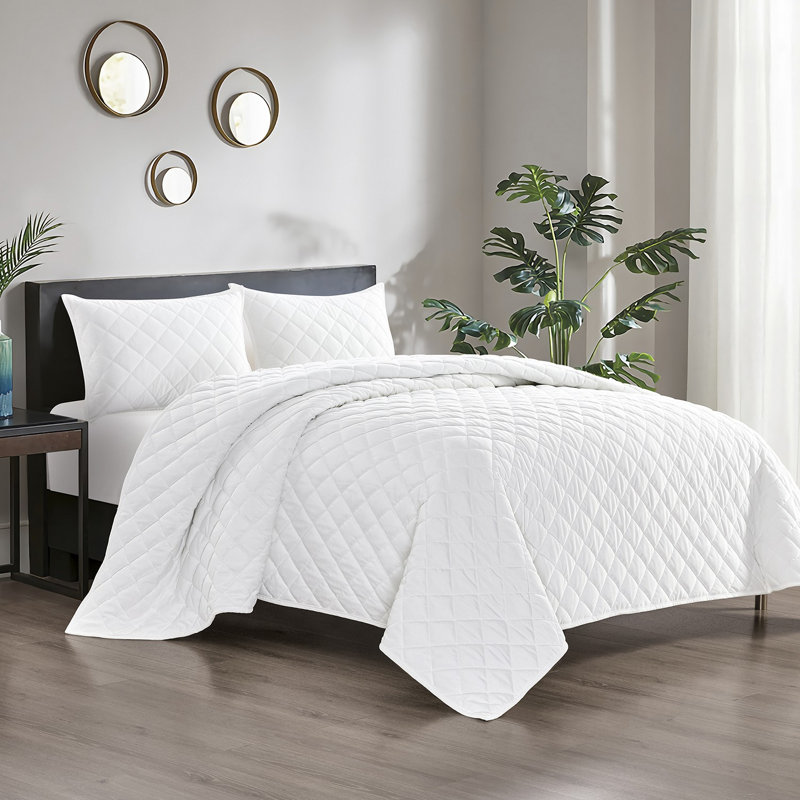 Pointehaven White Velvet Oversized Diamond Quilt Set, Twin/Twin Extra Long, Twin Quilt + 1 Standard Sham, White