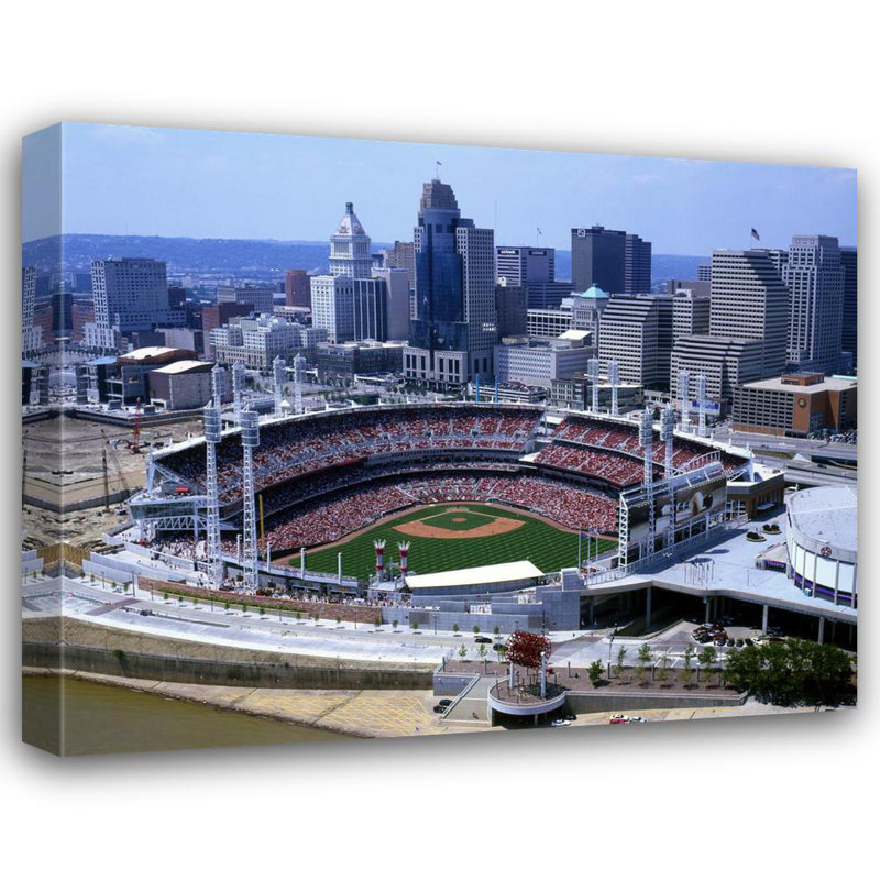 Great American Ballpark, H 19 po x l 24 po