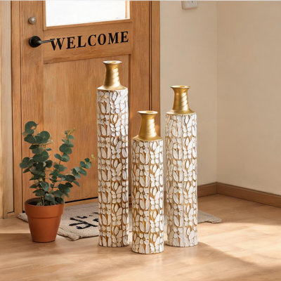 Ensemble de 3 vases de plancher en aluminium blanc doux avec accents de feuille d'or, hauteurs graduées 24/28 / 32,3 pouces