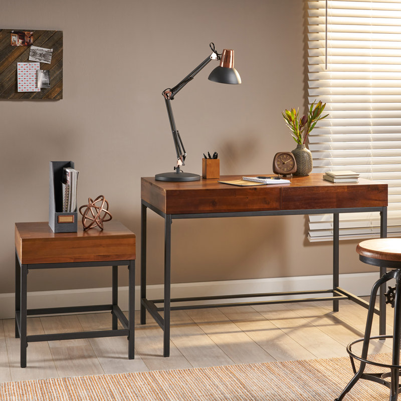 Bureau en bois massif 
