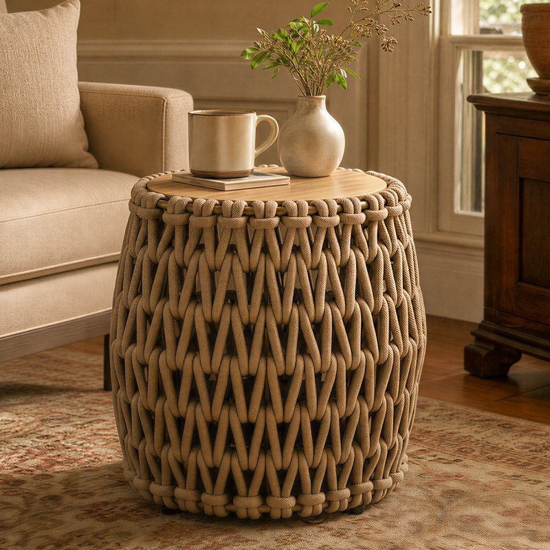 Table d'appoint ronde bohème d'extérieur avec plateau en corde tressée à la main et ciment