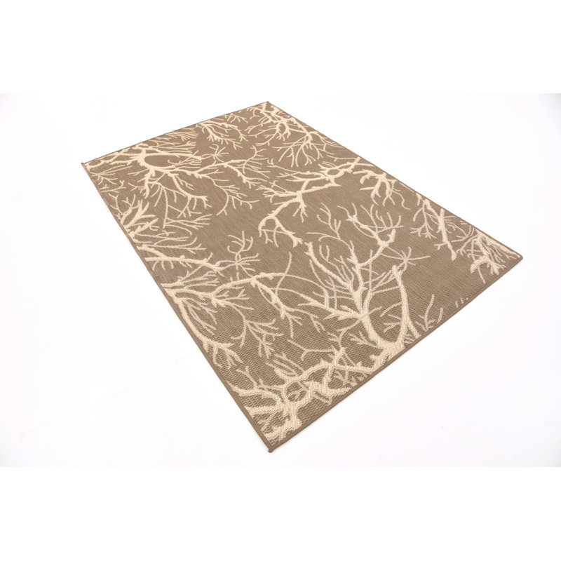 Tapis intérieur / extérieur brun Healdton, Rectangle 4 pi 1 po x 6 pi 1 po