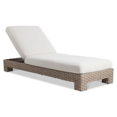 La Jolla Wicker Outdoor Chaise Lounge
