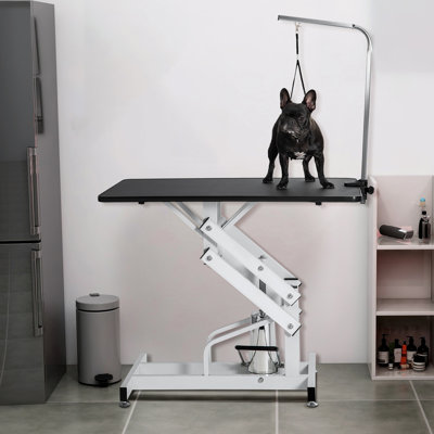 36'' H x 45.3'' W x 23.6'' D Hydraulic Grooming Table