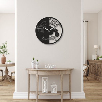 Gudrun Metal Wall Clock