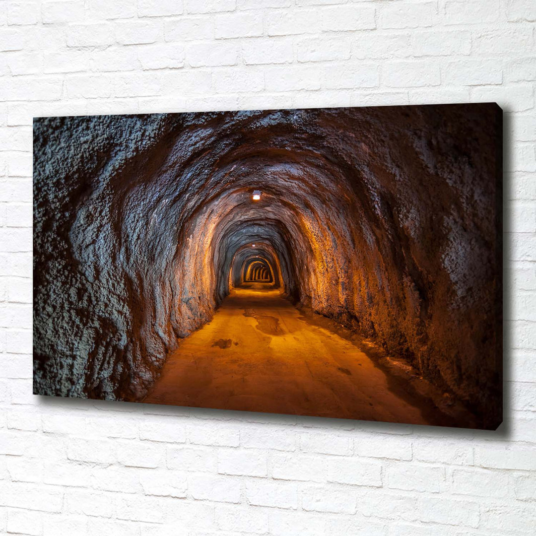 Underground Tunnel - Kunstdrucke auf Leinwand