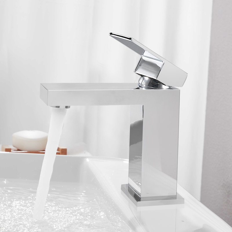 Robinet de lavabo de salle de bain en chrome de qualité supérieure, conception moderne en laiton massif pour meuble-lavabo