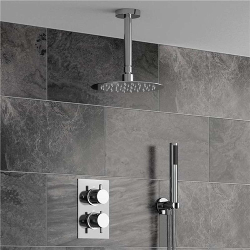 Ensemble de douche à fixation au plafond Sierra pour une expérience de douche luxueuse