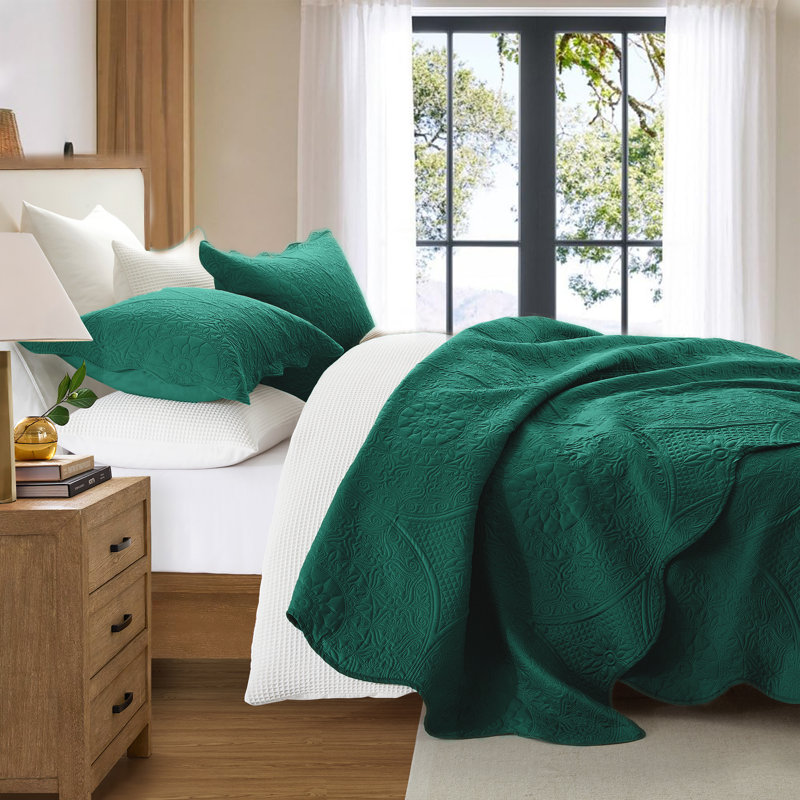 Floral Embossed Microfiber Quilted Bedspread Set, Twin Coverlet/Bedspread + 1 Standard Pillowcase, Emerald