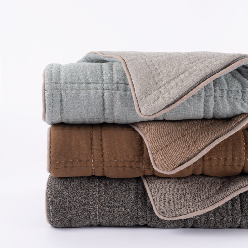Gana Quilt, King, Saddle