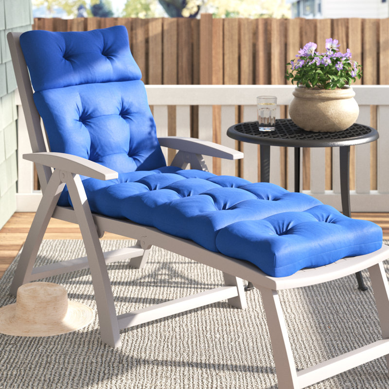 Coussin de chaise longue d'extérieur capitonné Shipton, Bleu marine