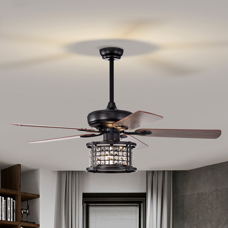Daneleigh Ceiling Fan with Light Kit