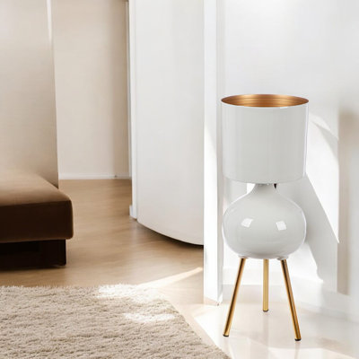 Akarsh Plant Stand