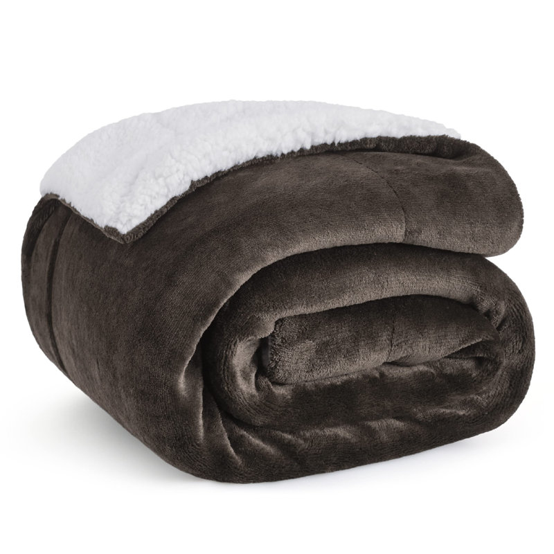 Bedsure Soft Sherpa Fleece Throw Blanket, Brown, 130cm x 150cm