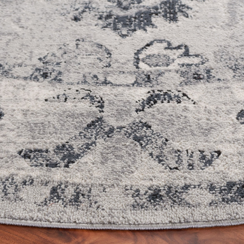 Odyssey Performance Oriental Rug, Round 6'7"